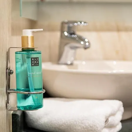 Boutique Almenas Hotel Granada